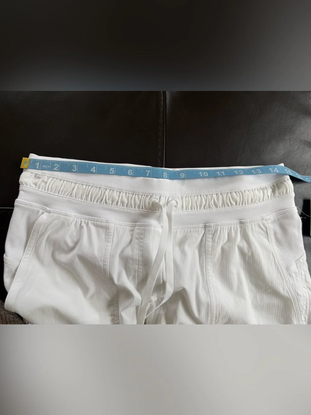 Lululemon Dance Studio Mid-Rise White Cropped Pant Size 6
